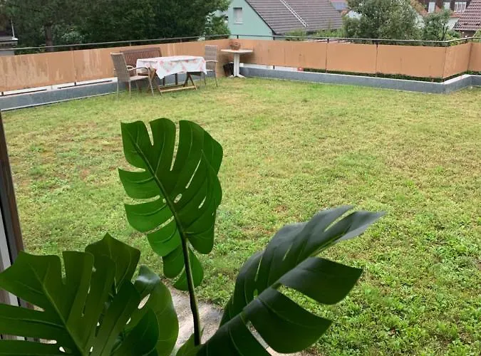 Apartamento Ruhige Sonnige Mit Rooftopterrasse Nahe Universitaet Gerbrunn